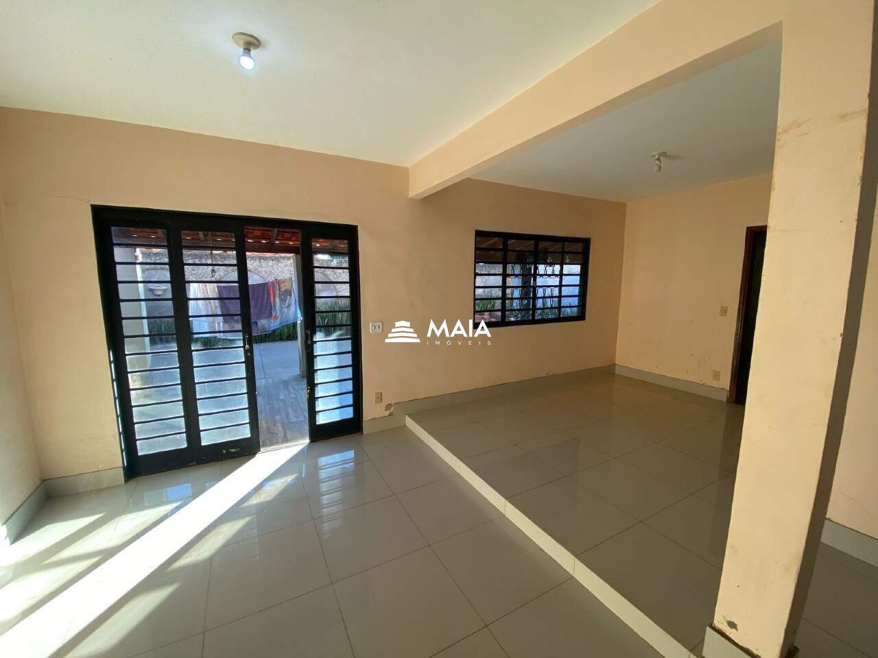 Casa à venda no Mercês: 