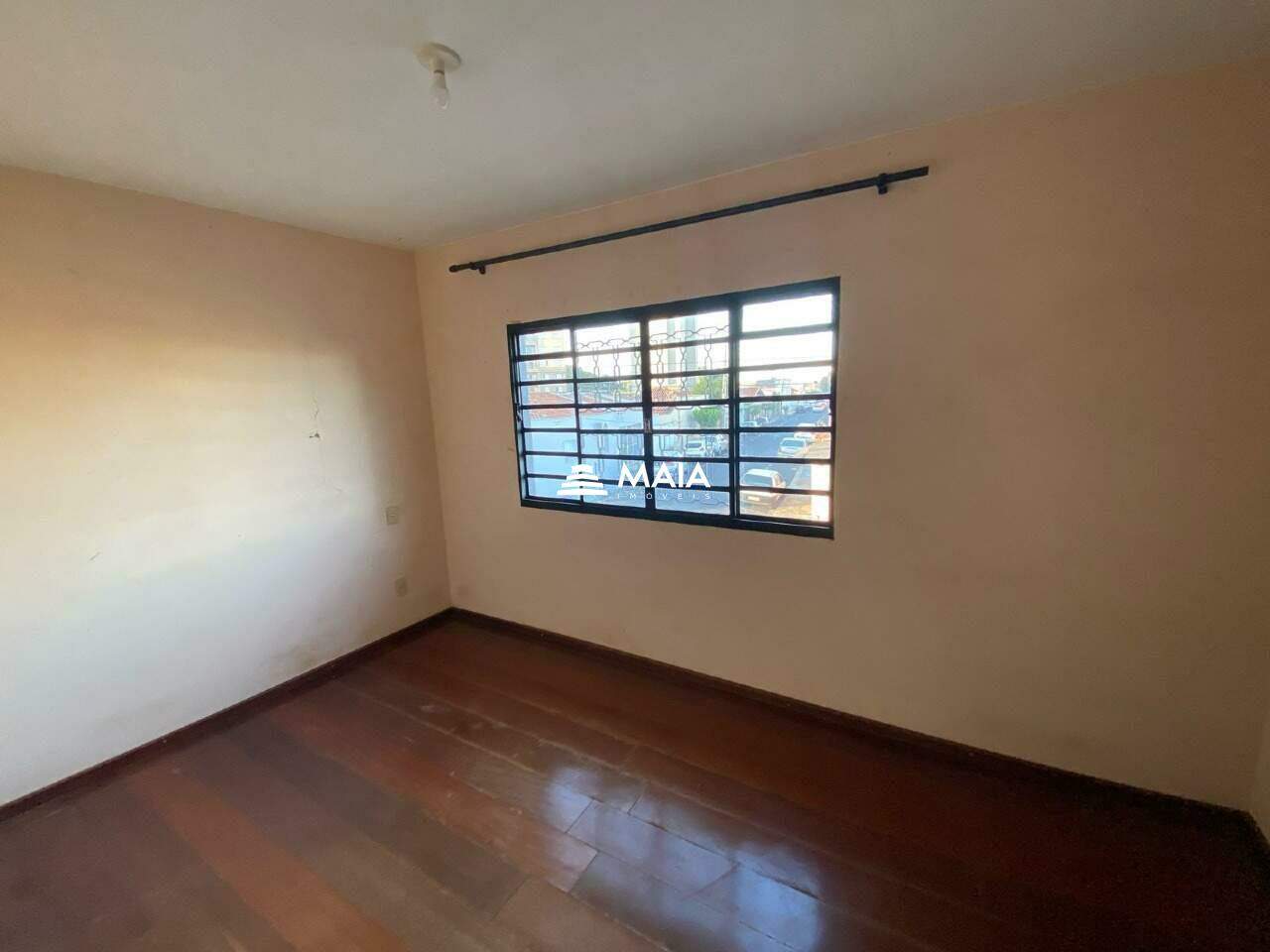 Casa à venda no Mercês: 