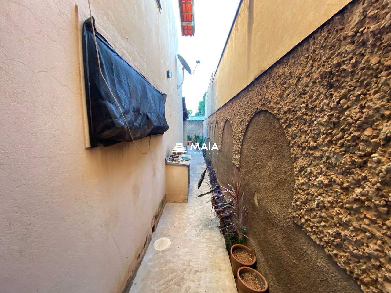 Casa à venda no Mercês: 