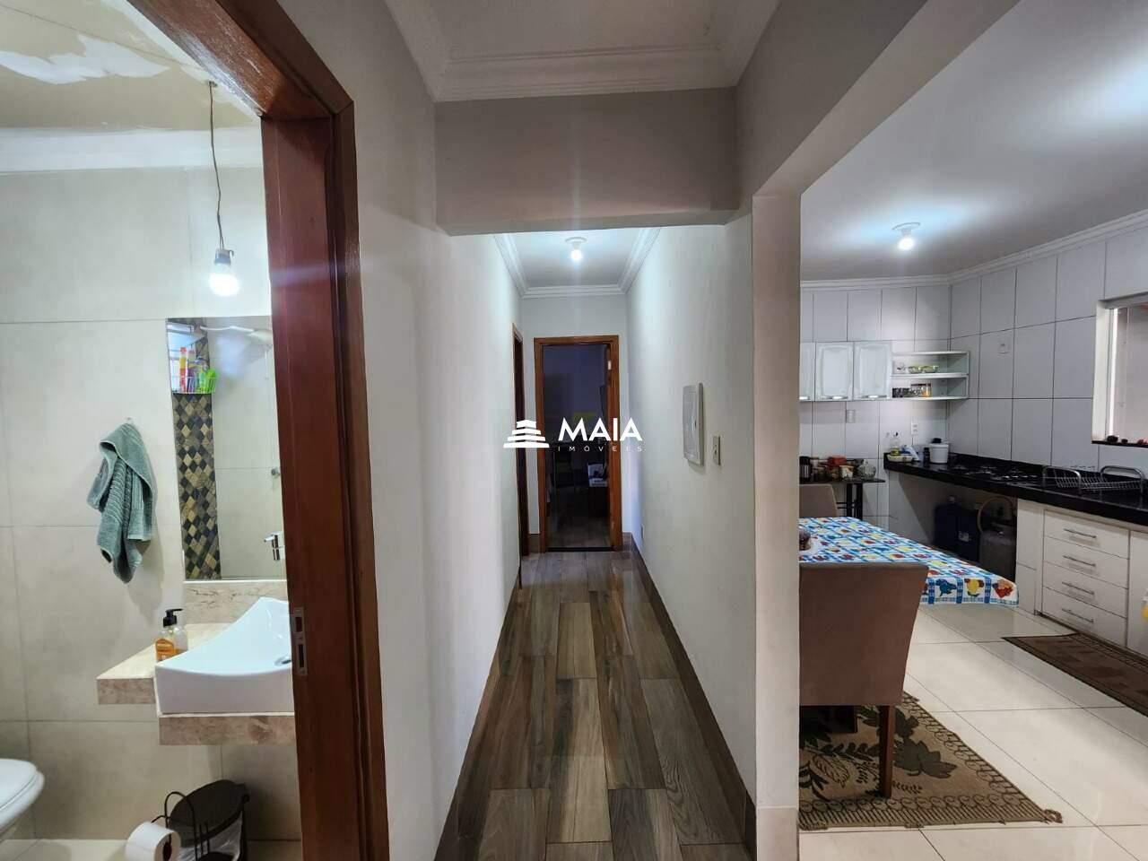 Casa à venda no Beija Flor: 