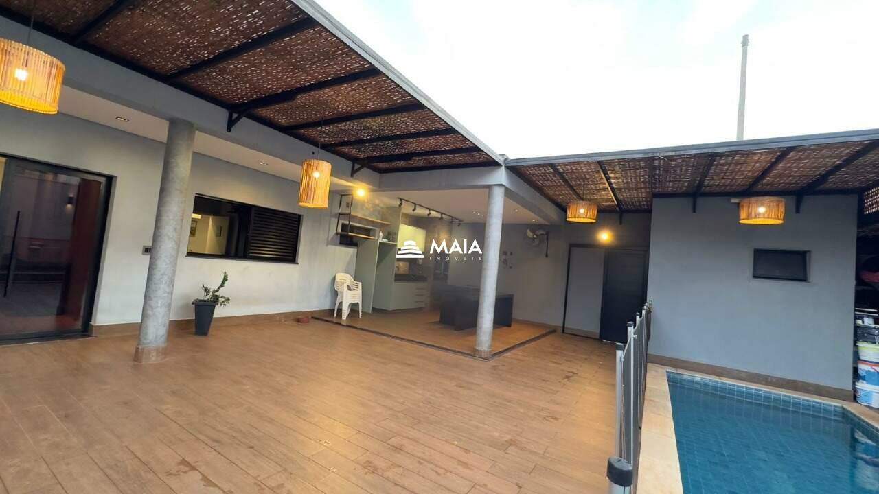 Casa de Condomínio à venda no Estância dos Ipês: 