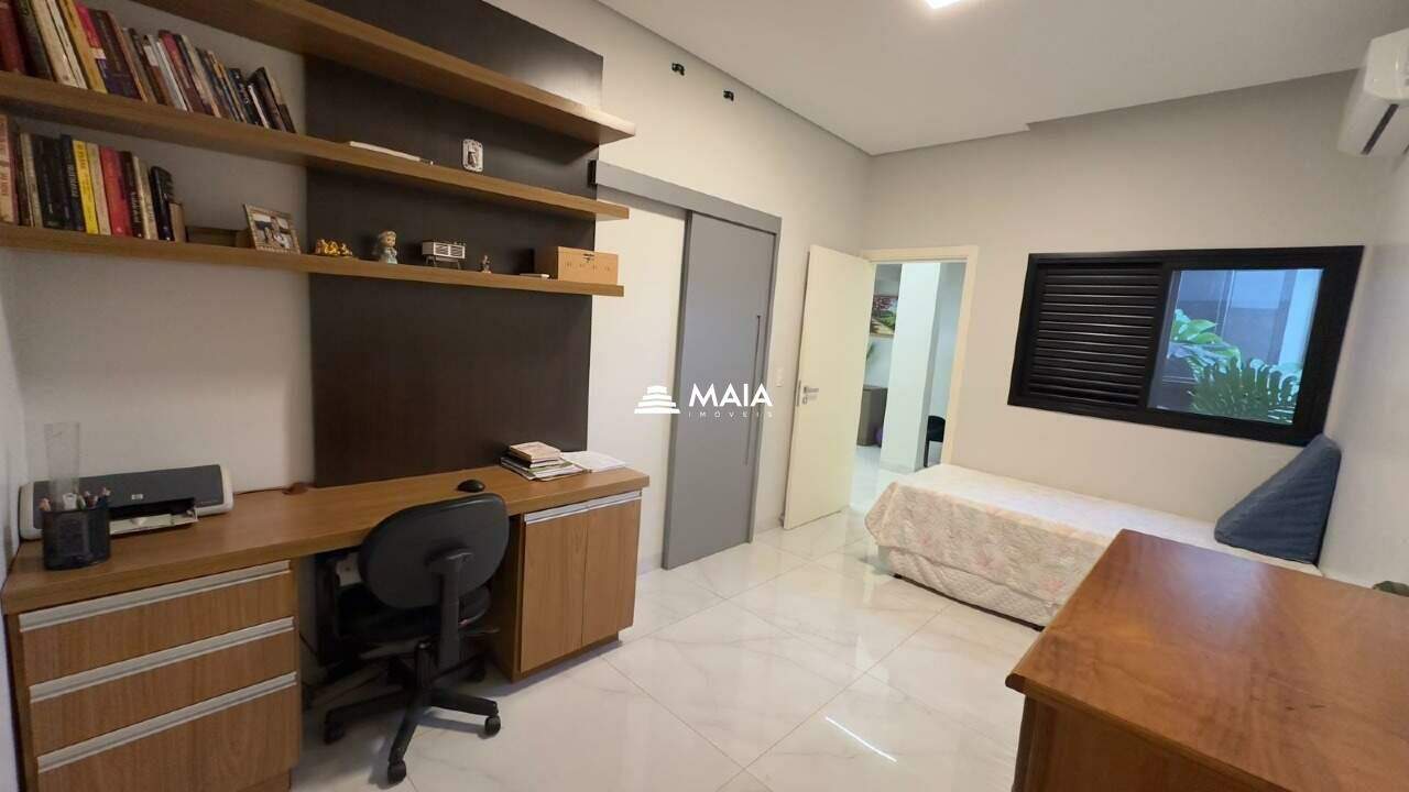 Casa de Condomínio à venda no Estância dos Ipês: 