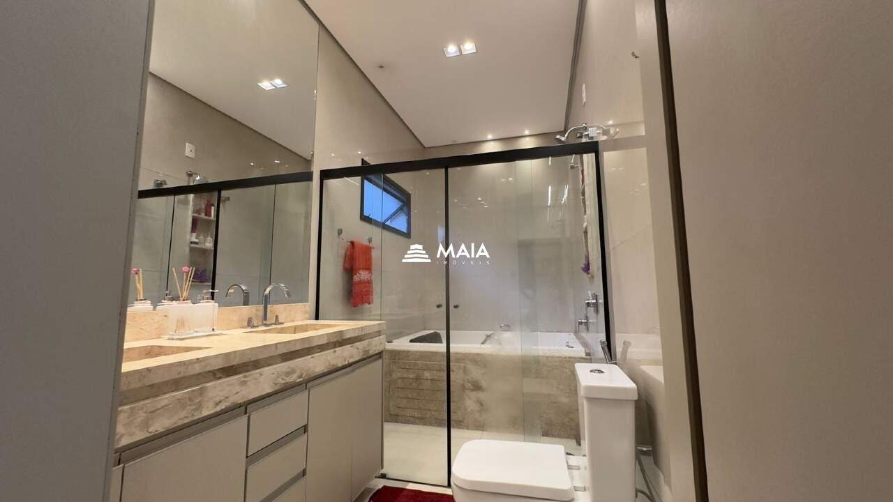 Casa de Condomínio à venda no Estância dos Ipês: 