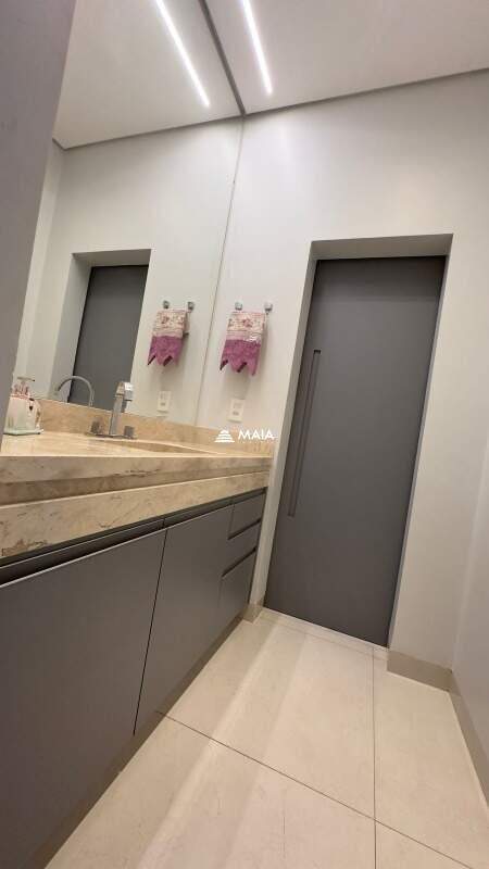 Casa de Condomínio à venda no Estância dos Ipês: 