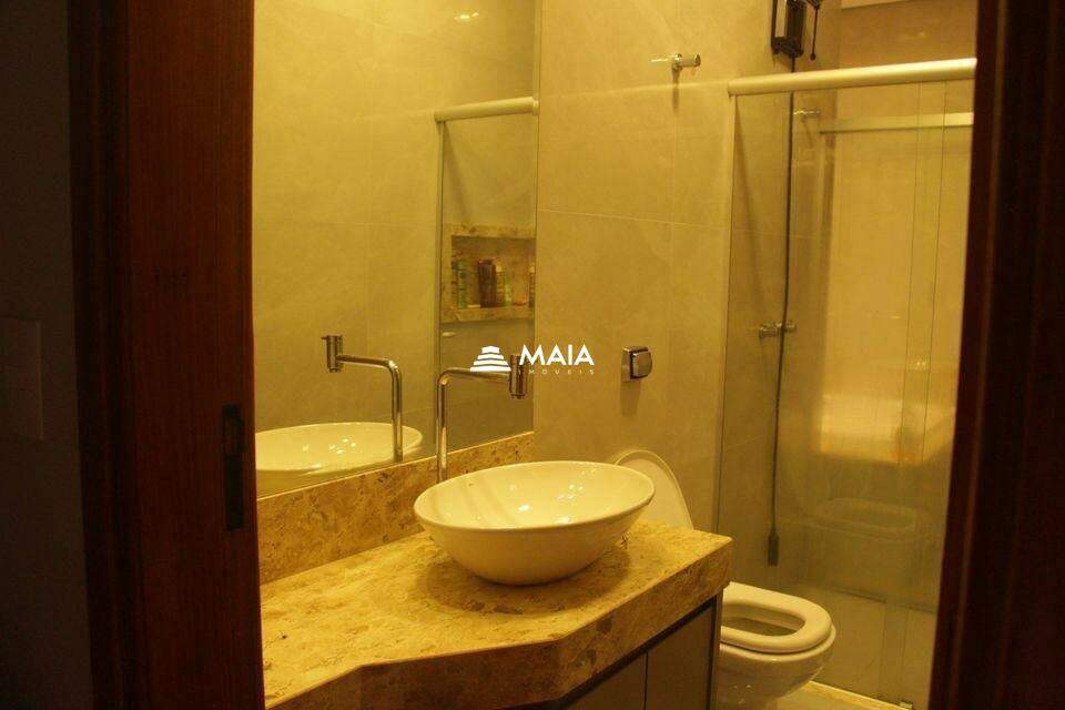 Casa à venda no Jardim Nenê Gomes: 