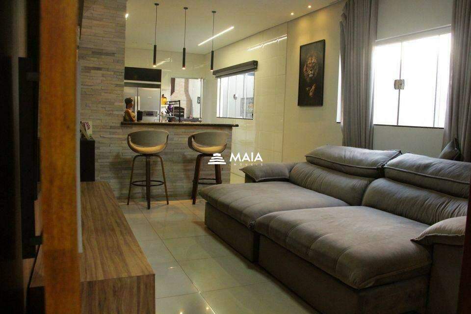 Casa à venda no Jardim Nenê Gomes: 