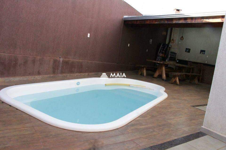 Casa à venda no Jardim Nenê Gomes: 