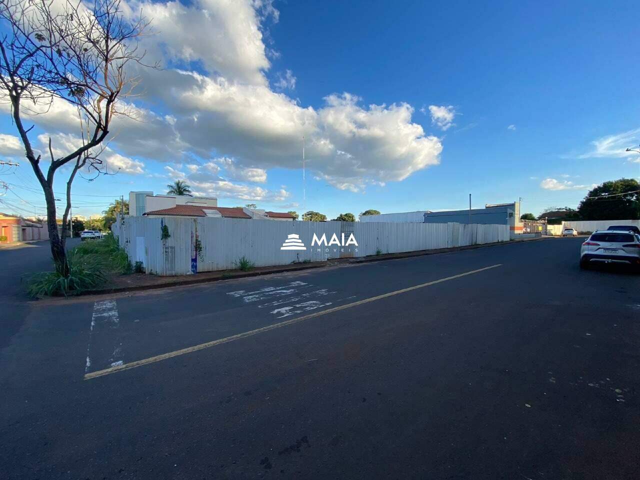 Terreno/Área para aluguel no Santa Maria: 