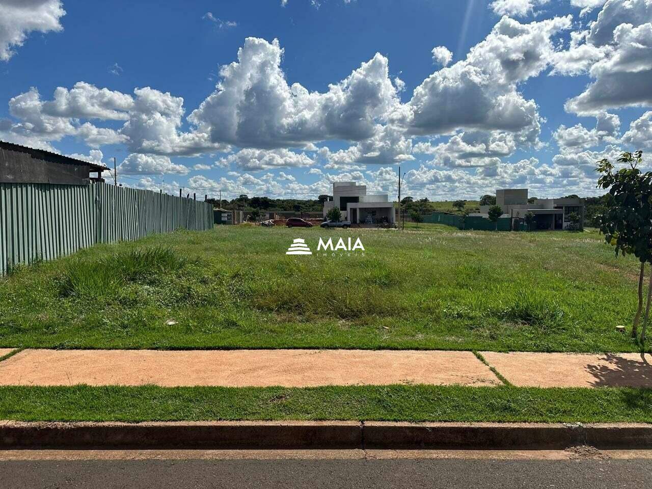 Terreno em Condomínio à venda no Ayat, Club Residence II: 