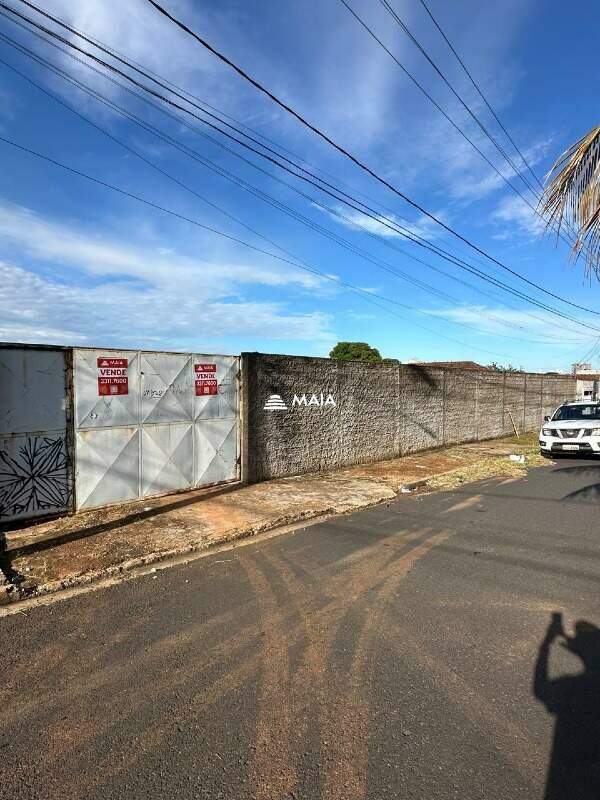 Terreno/Área à venda no Nossa Senhora da Abadia: 