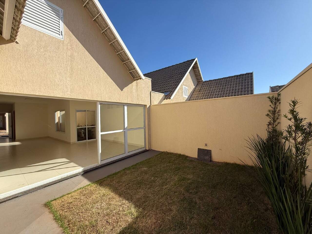 Casa de Condomínio à venda no Ayat, Club Residence: 