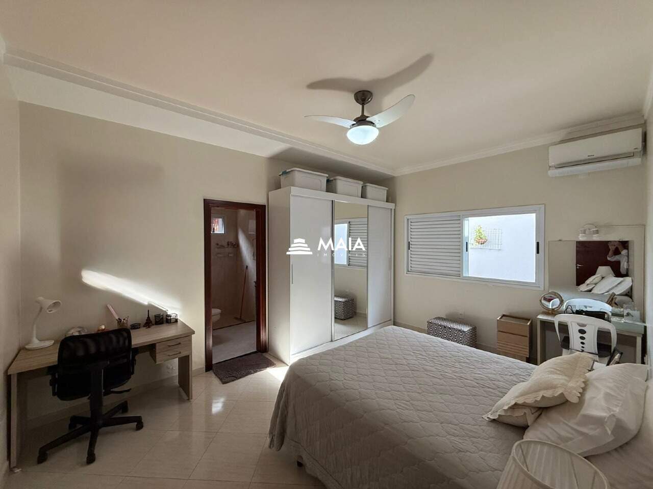 Casa de Condomínio à venda no Santa Maria: 