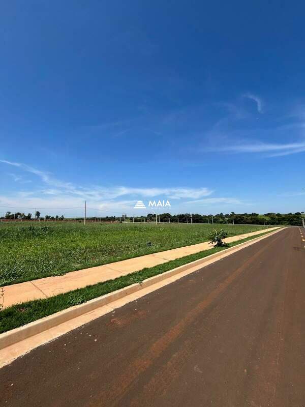 Terreno em Condomínio à venda no Condomínio Brahma I: 