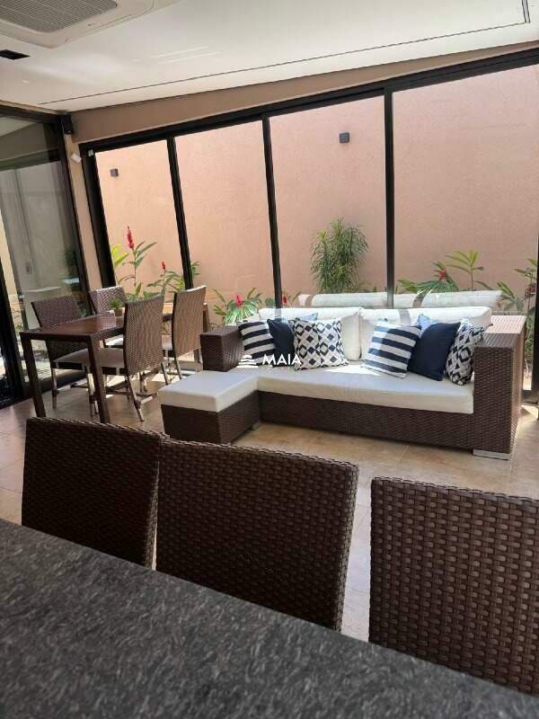 Casa à venda no Jardim do Lago: 