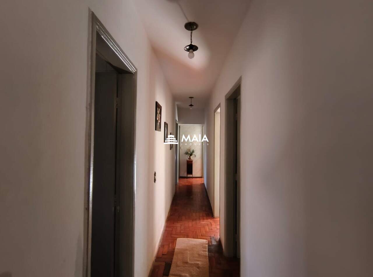 Casa à venda no Grande Horizonte: 