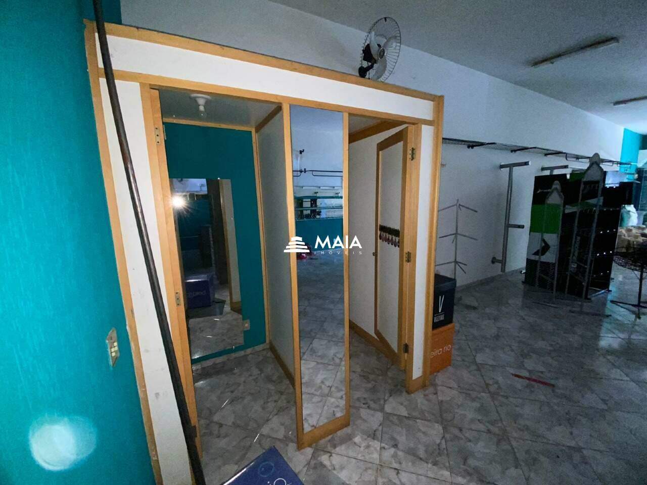 Comercial para aluguel no Conjunto José Vallim de Melo: 