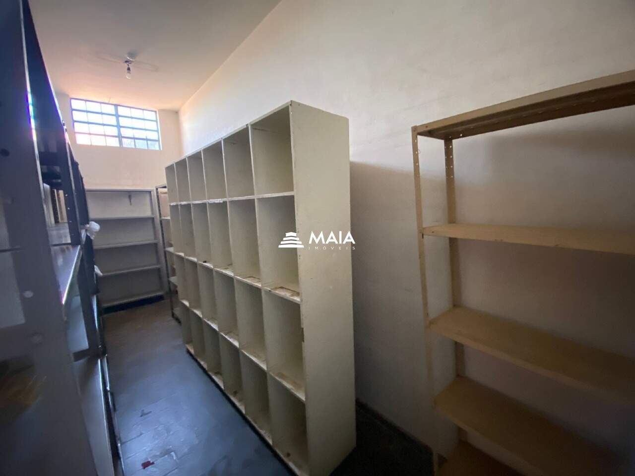 Comercial para aluguel no Conjunto José Vallim de Melo: 