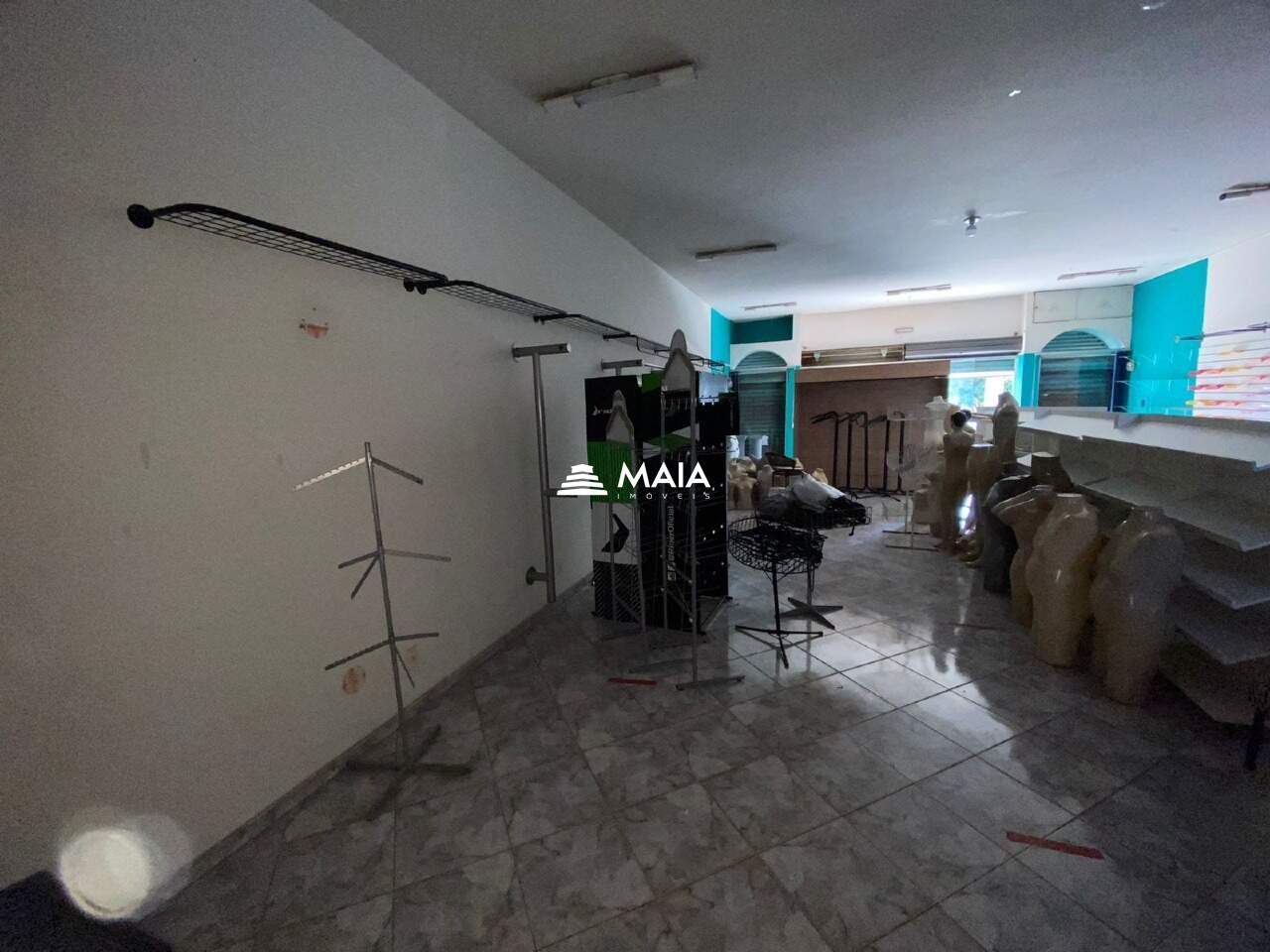 Comercial para aluguel no Conjunto José Vallim de Melo: 