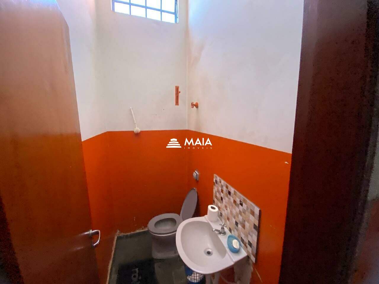 Comercial para aluguel no Conjunto José Vallim de Melo: 