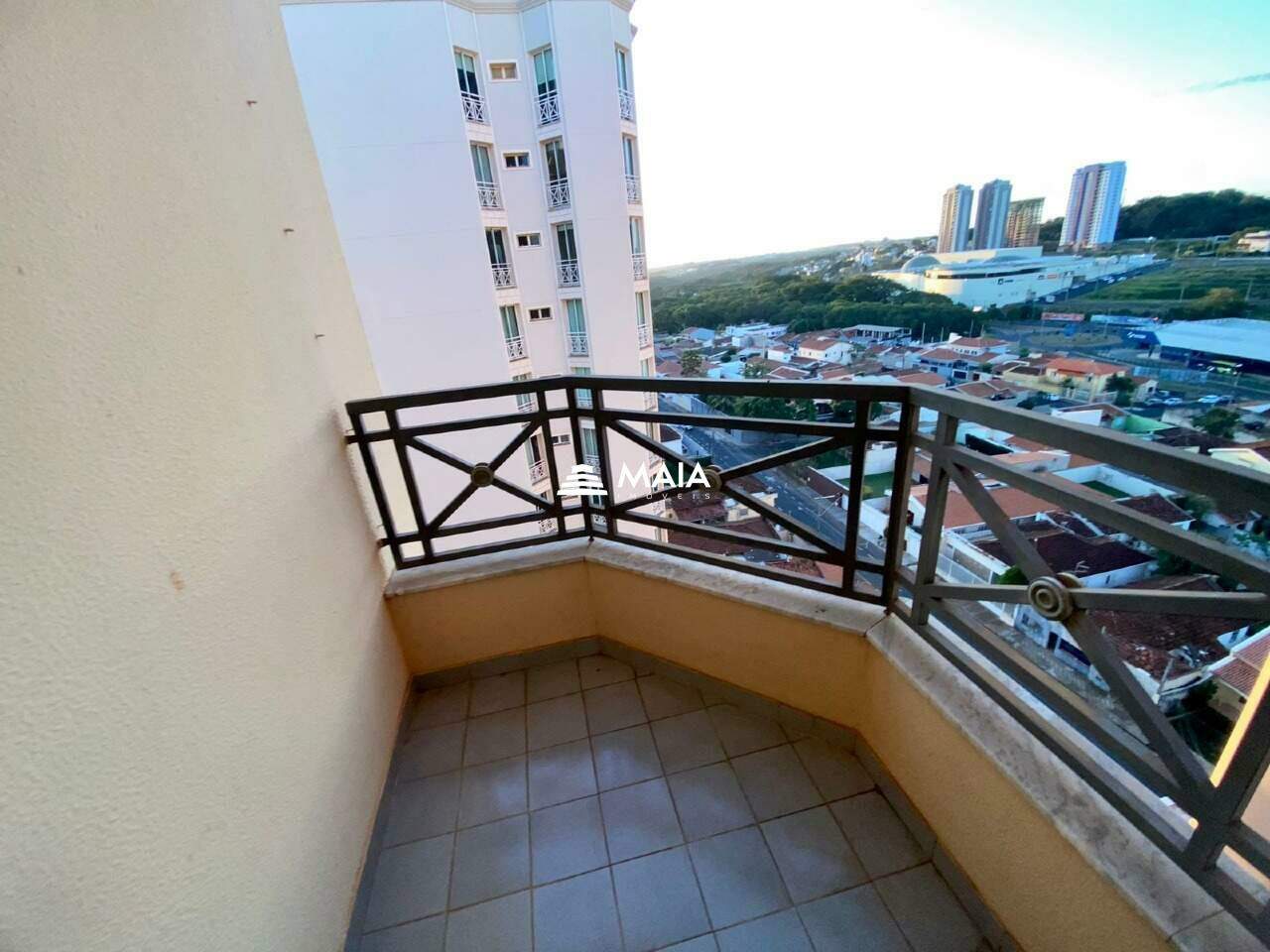 Apartamento à venda no Mercês: 