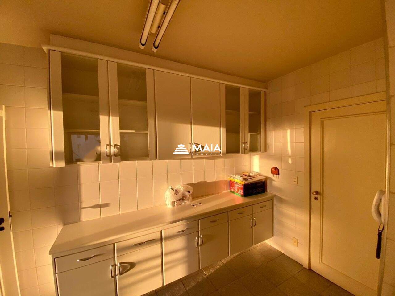 Apartamento à venda no Mercês: 