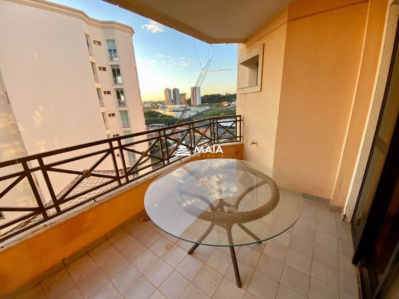 Apartamento à venda no Mercês: 