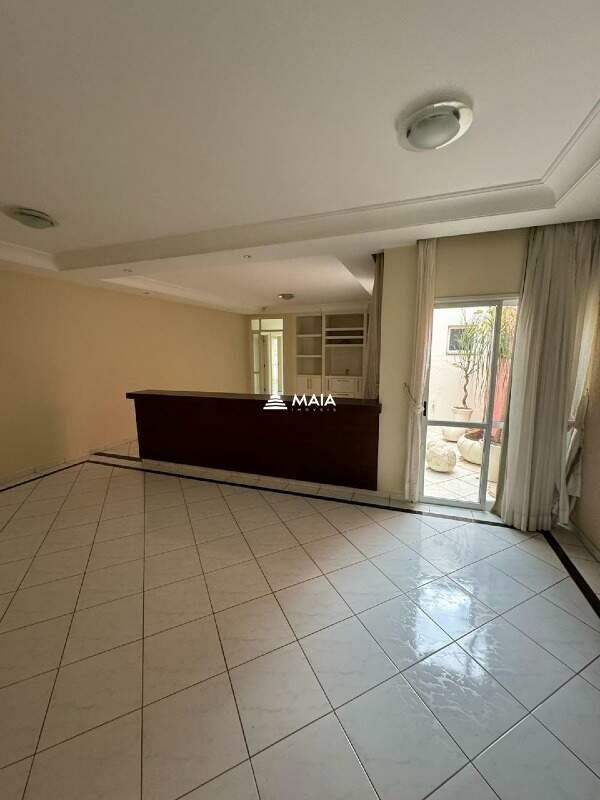 Apartamento à venda no Fabrício: 