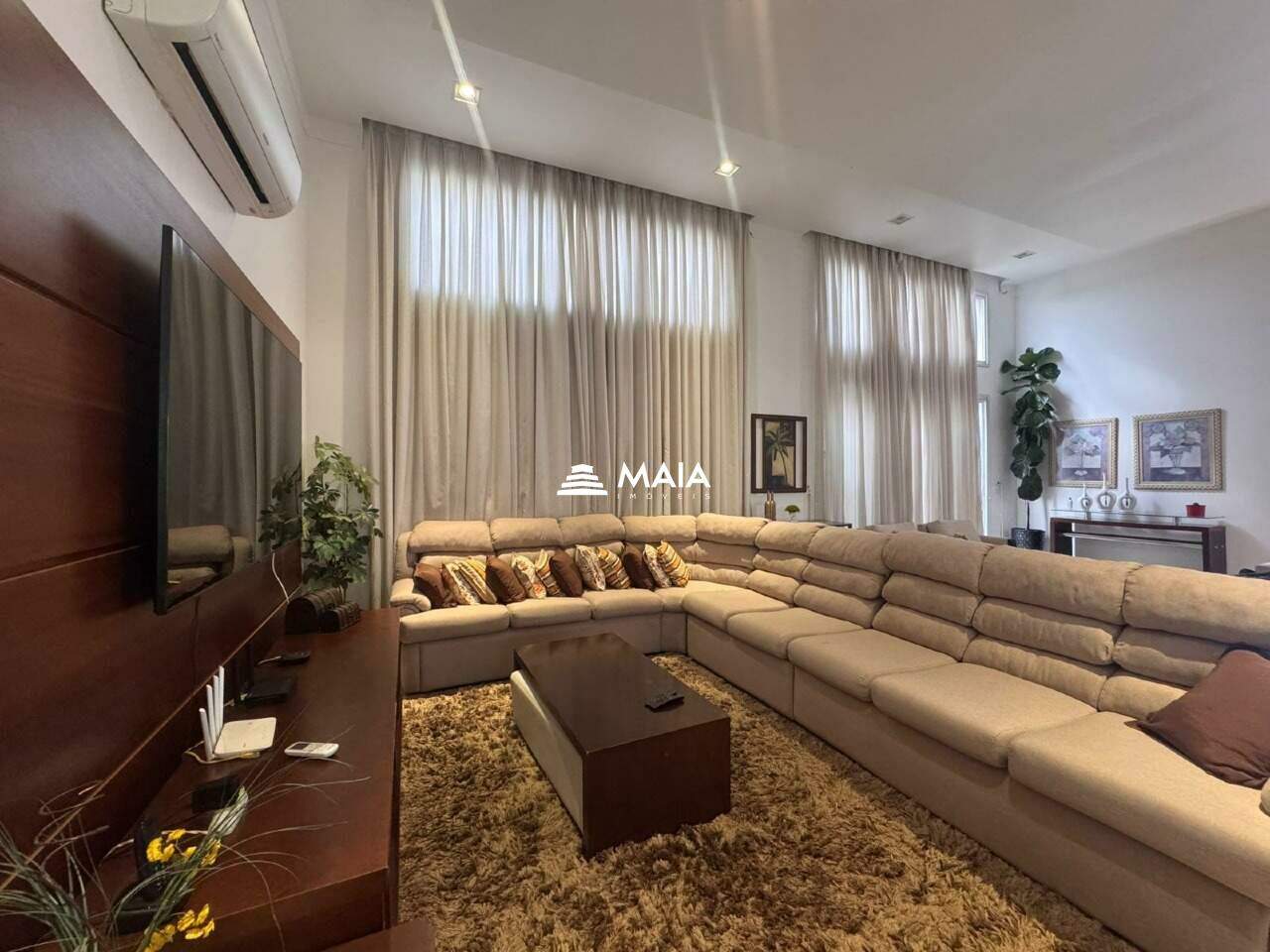 Casa a venda no Condomínio Residencial Damha I 