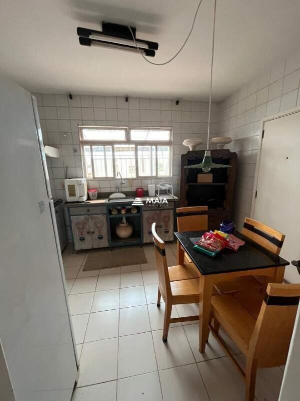 Apartamento para aluguel no Mercês: 