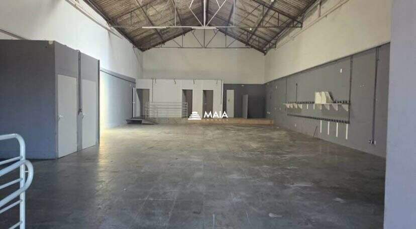 Galpão para aluguel no Jardim Induberaba: 