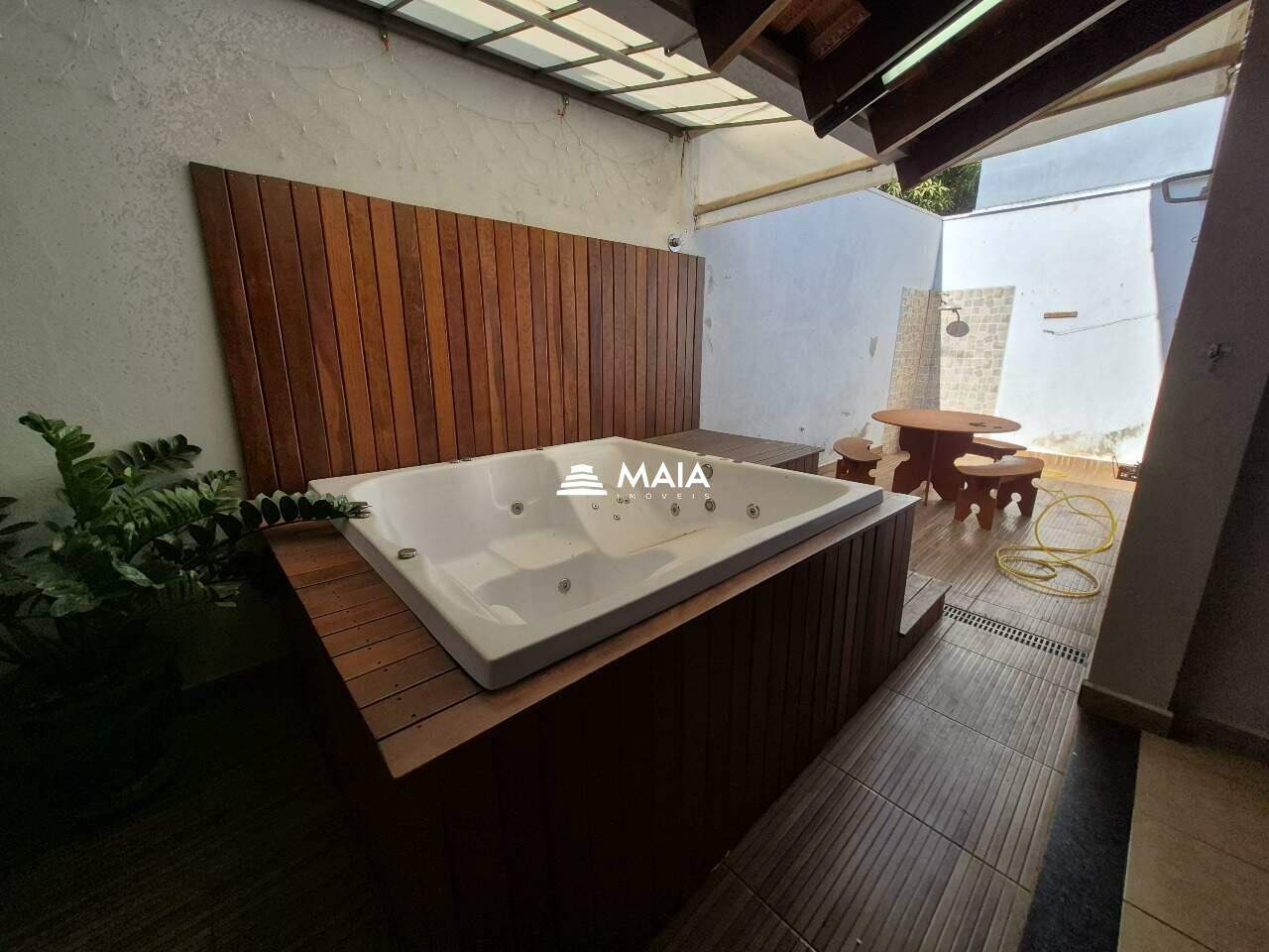 Casa à venda no Vila Militar: 