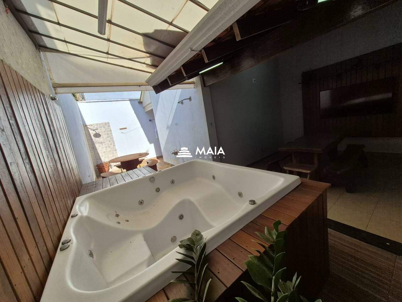 Casa à venda no Vila Militar: 