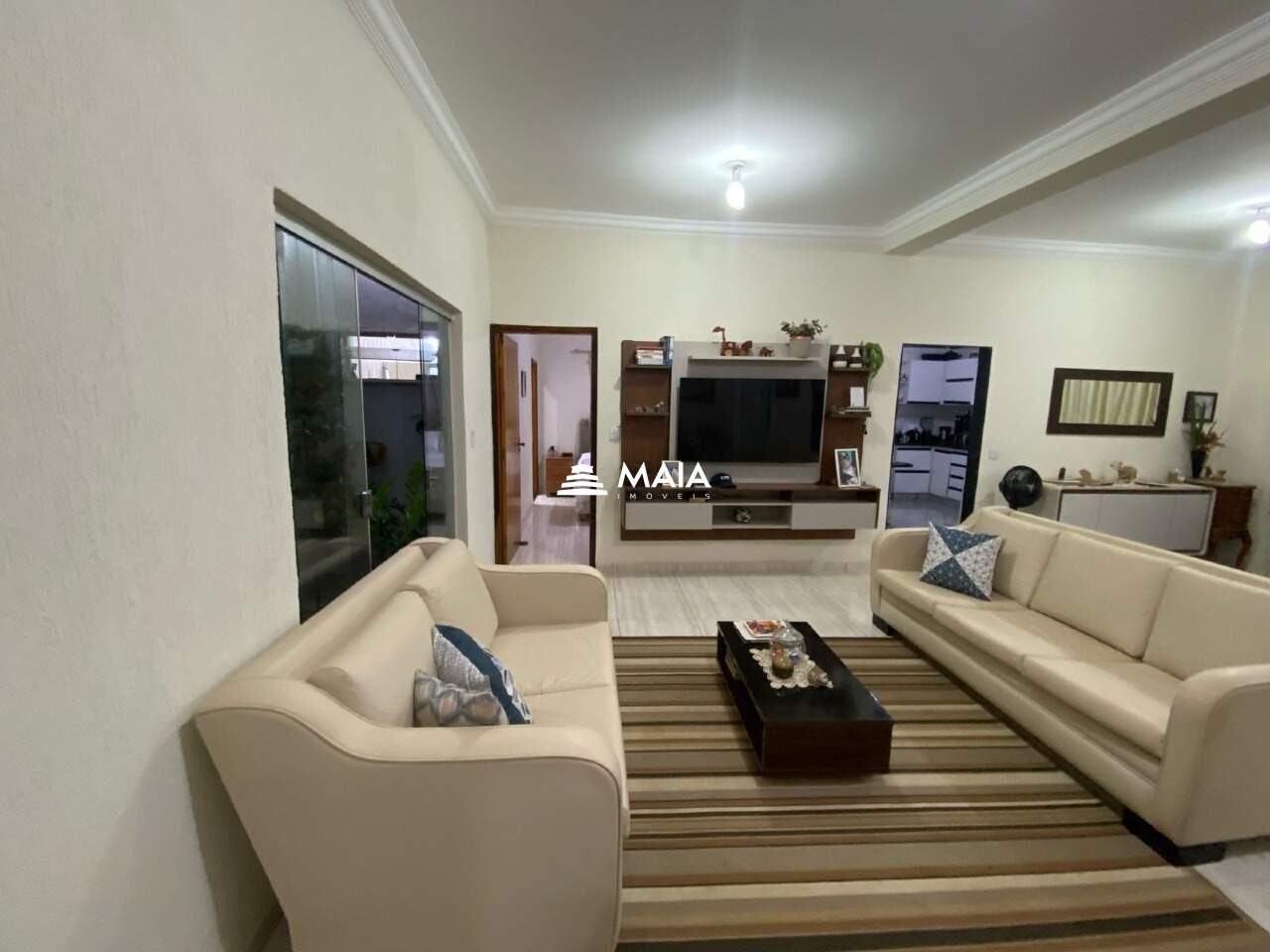 Casa à venda no Jardim Elza Amuí : 