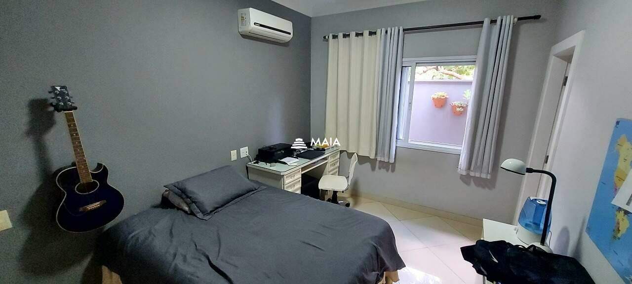 Casa de Condomínio à venda no Flamboyant Residencial Park: 