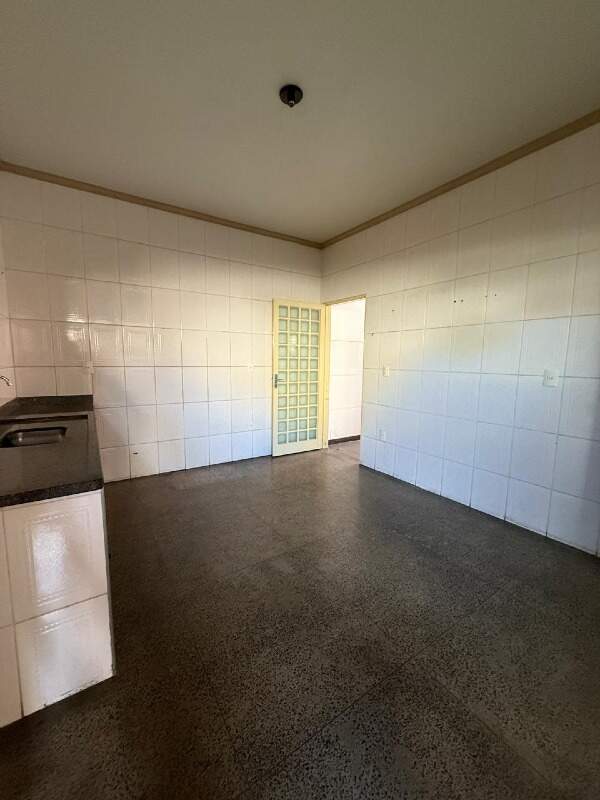 Casa à venda no Parque das Américas: 