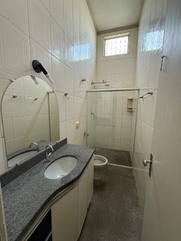 Casa à venda no Parque das Américas: 