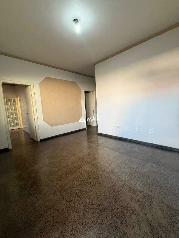 Casa à venda no Parque das Américas: 