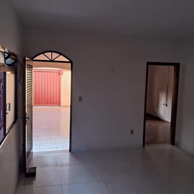 Casa à venda no Conjunto Costa Telles I: 