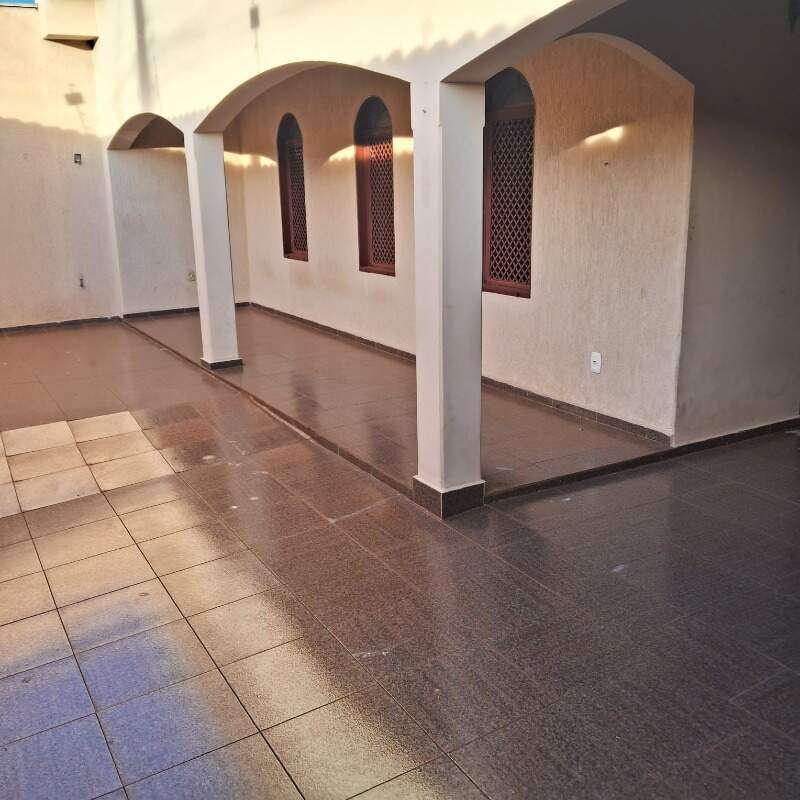 Casa à venda no Conjunto Costa Telles I: 