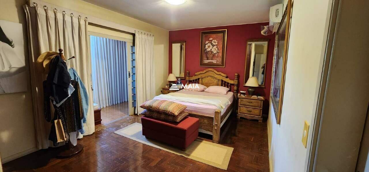 Casa à venda no Vila Militar: 