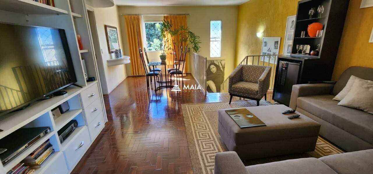 Casa à venda no Vila Militar: 