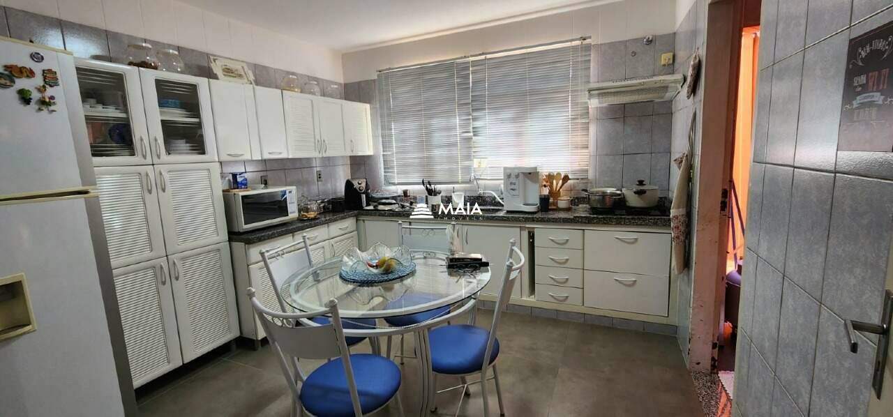 Casa à venda no Vila Militar: 