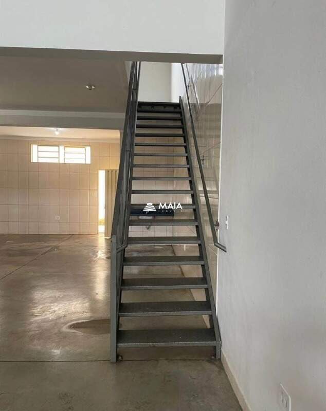 Galpão para aluguel no Jardim Itália II: 