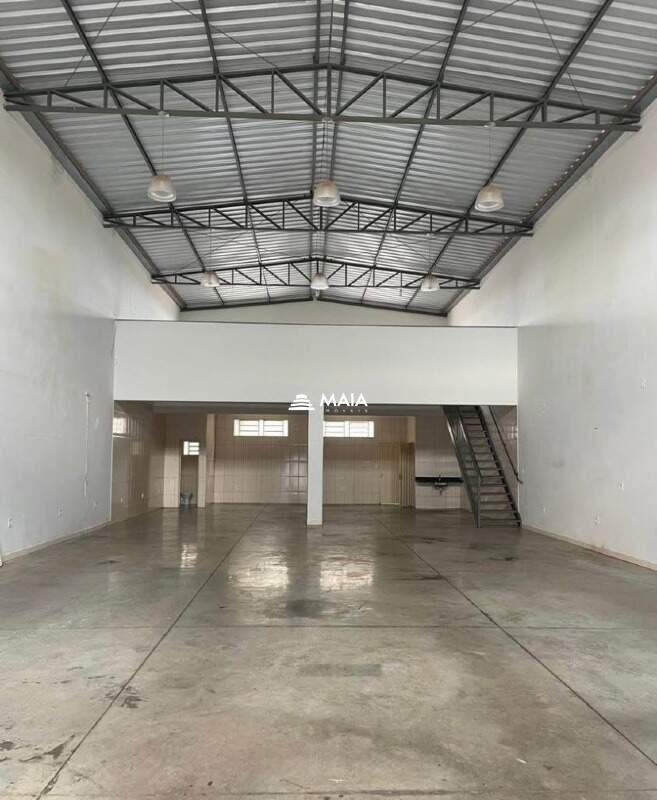 Galpão para aluguel no Jardim Itália II: 