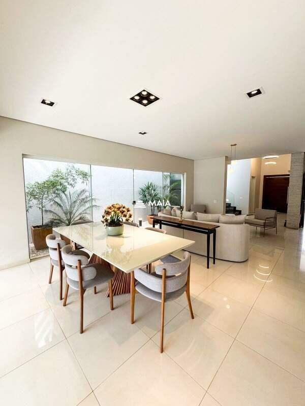 Casa à venda no Jardim do Lago: 