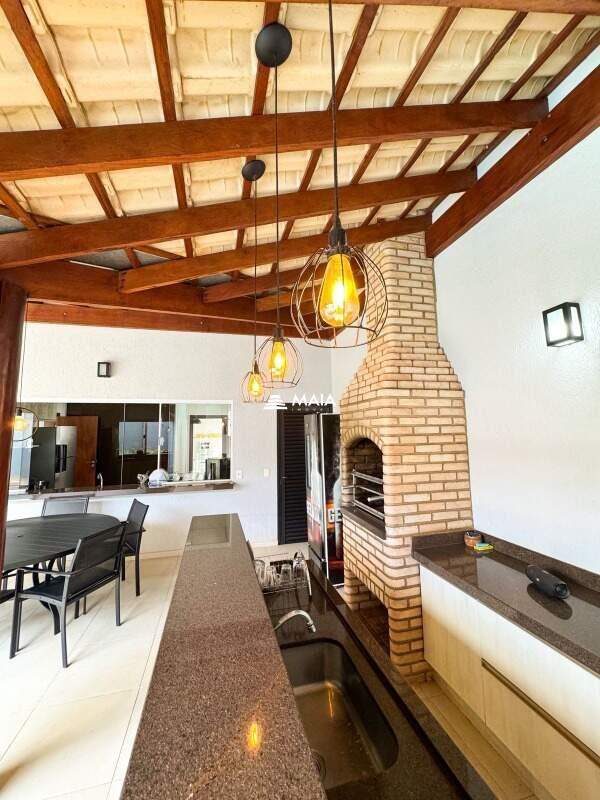 Casa à venda no Jardim do Lago: 