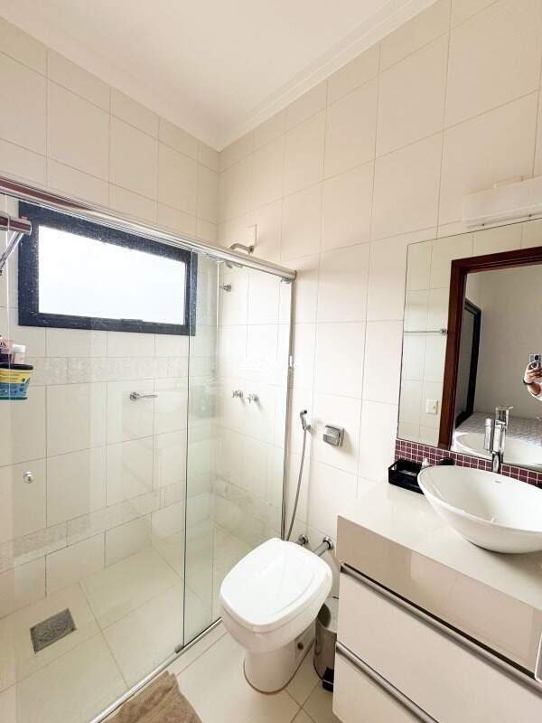 Casa à venda no Jardim do Lago: 