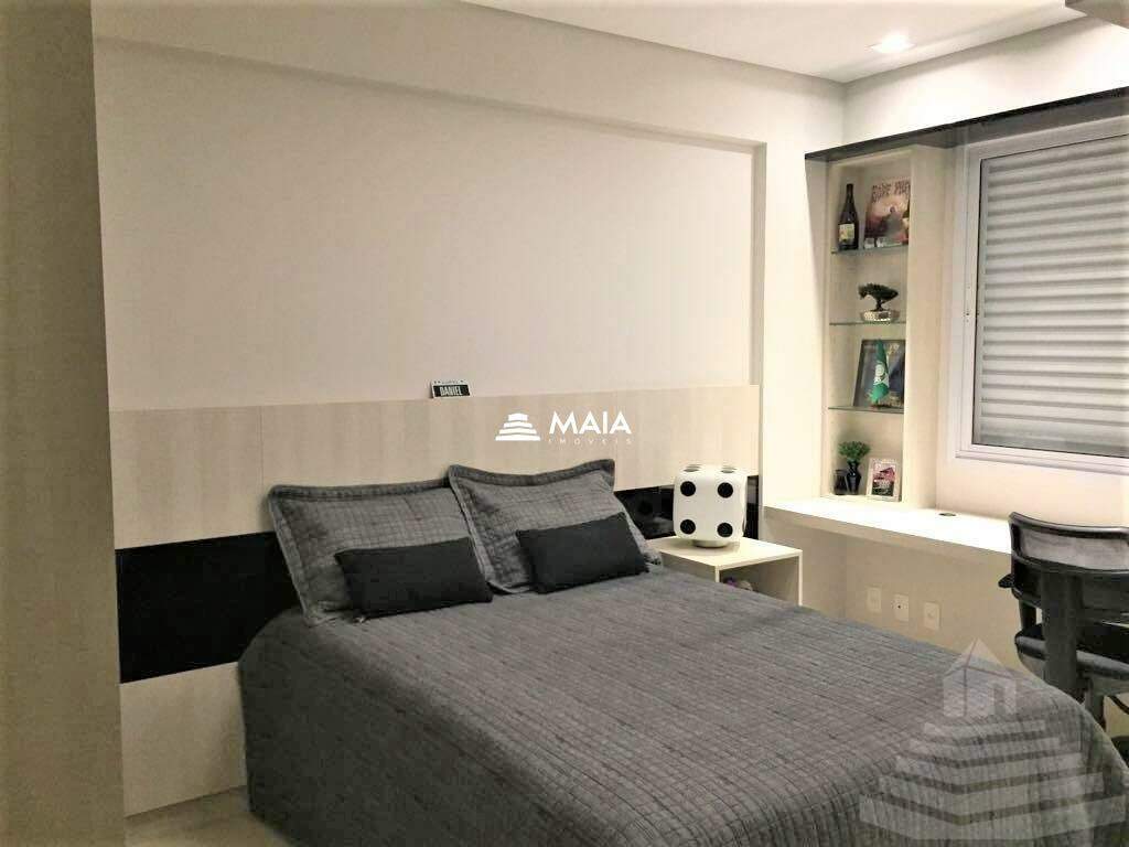 Apartamento à venda no Mercês: 