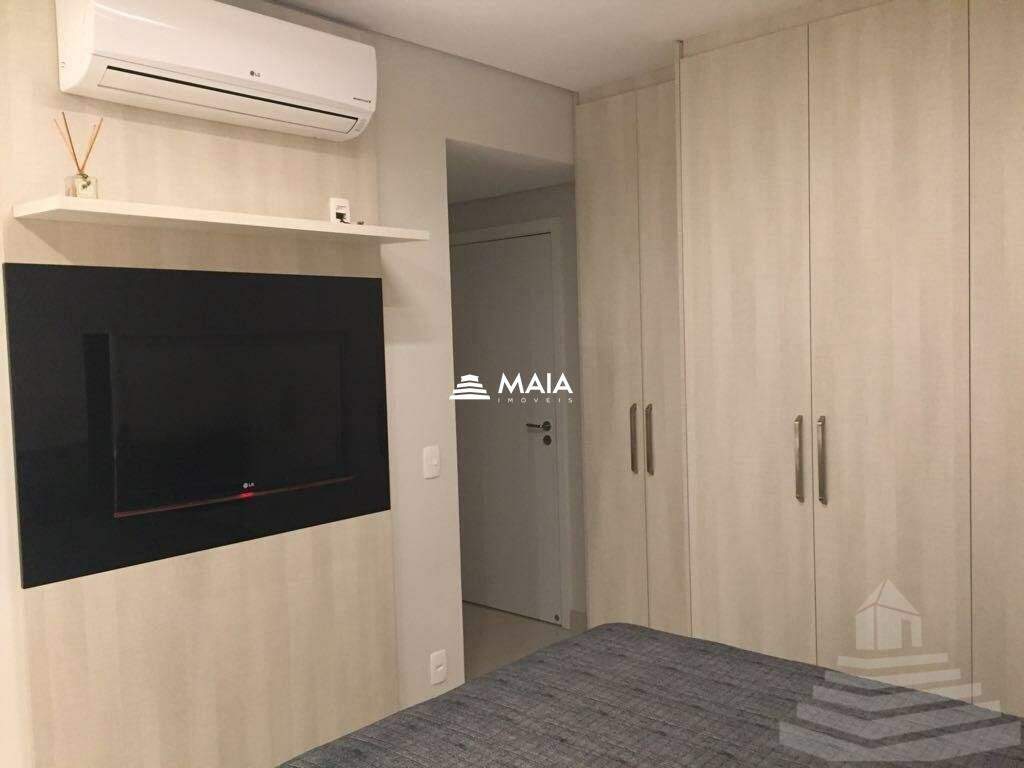 Apartamento à venda no Mercês: 