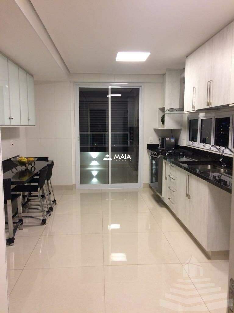 Apartamento à venda no Mercês: 